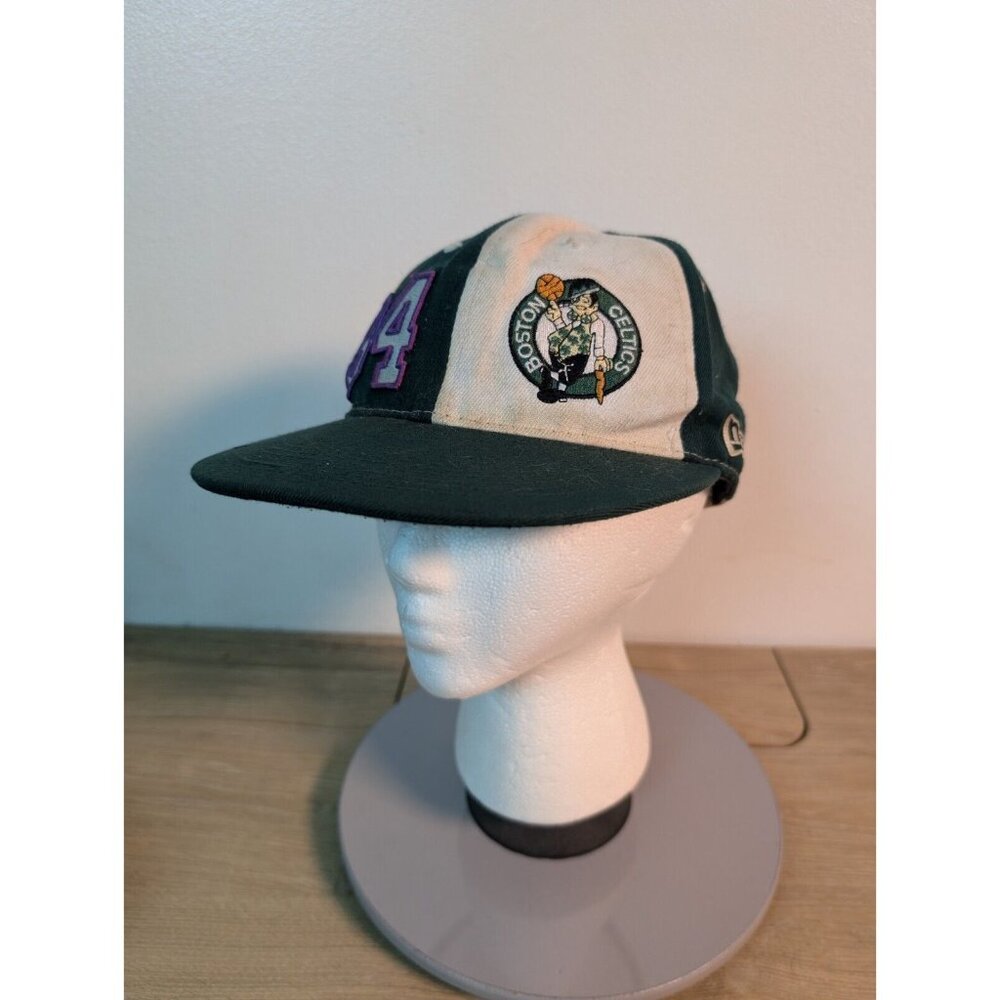 Boston Celtics NBA Basketball New Era 59FIFTY Fitted Cap - Size 7 Green Distress
